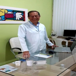 Dr. Antônio Carlos de Souza - Pediatra